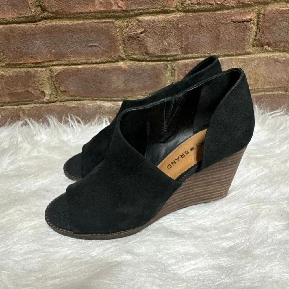 Lucky Brand Women’s Black Jaxy Open Toe Wedge Sandal Size 7.5